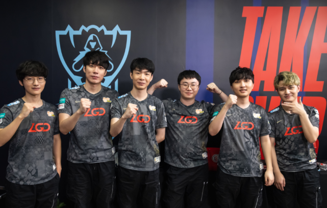 在拜仁效力 在拜仁效力