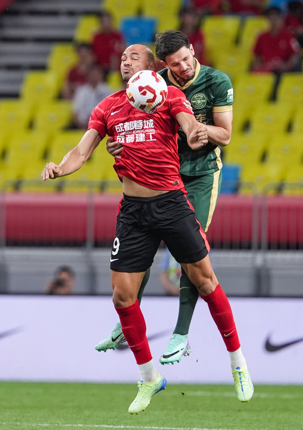 前场任意球 前场任意球