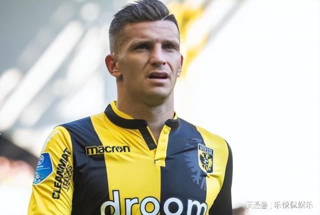 郑铮之所以 郑铮之所以