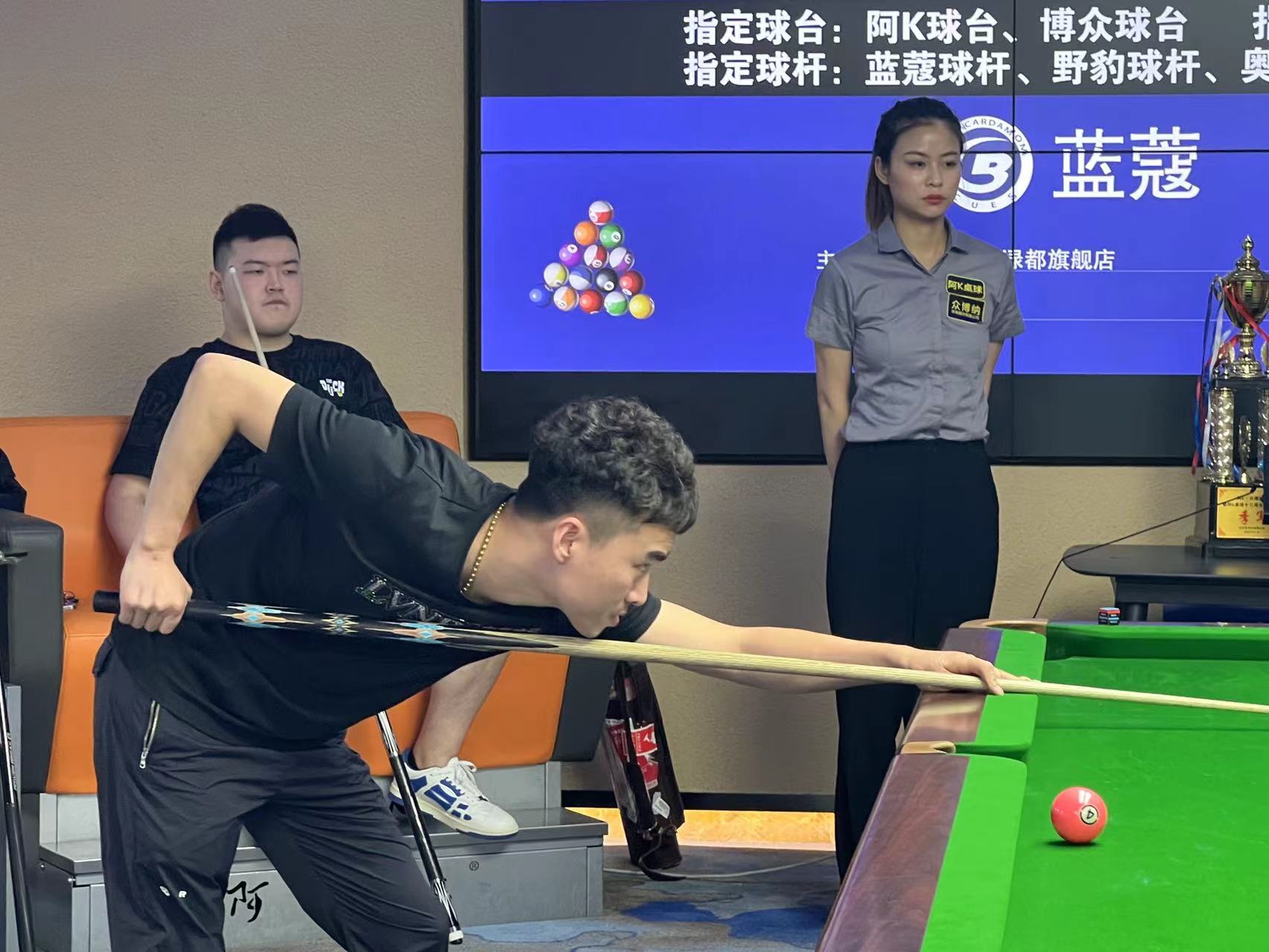 逼迫对手绕 逼迫对手绕